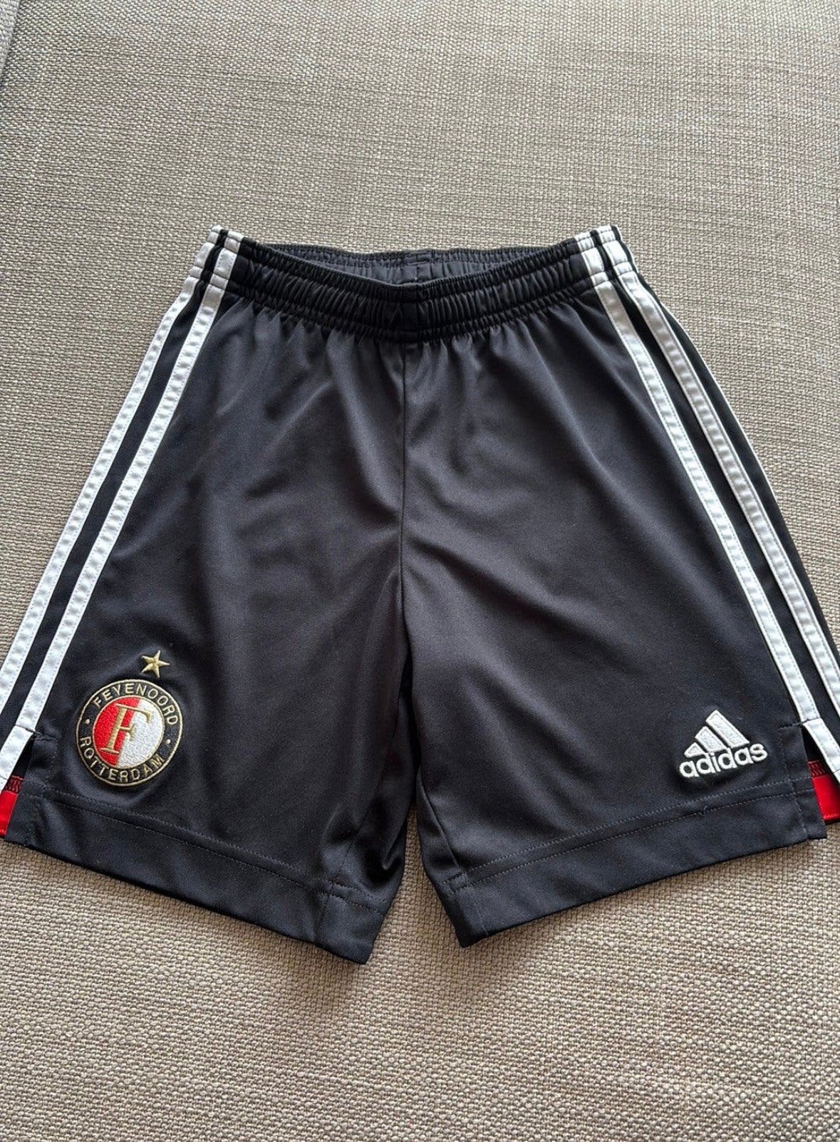 Adidas korte broek maat 140, Ophalen of Verzenden, Gebruikt, Jongen, Broek