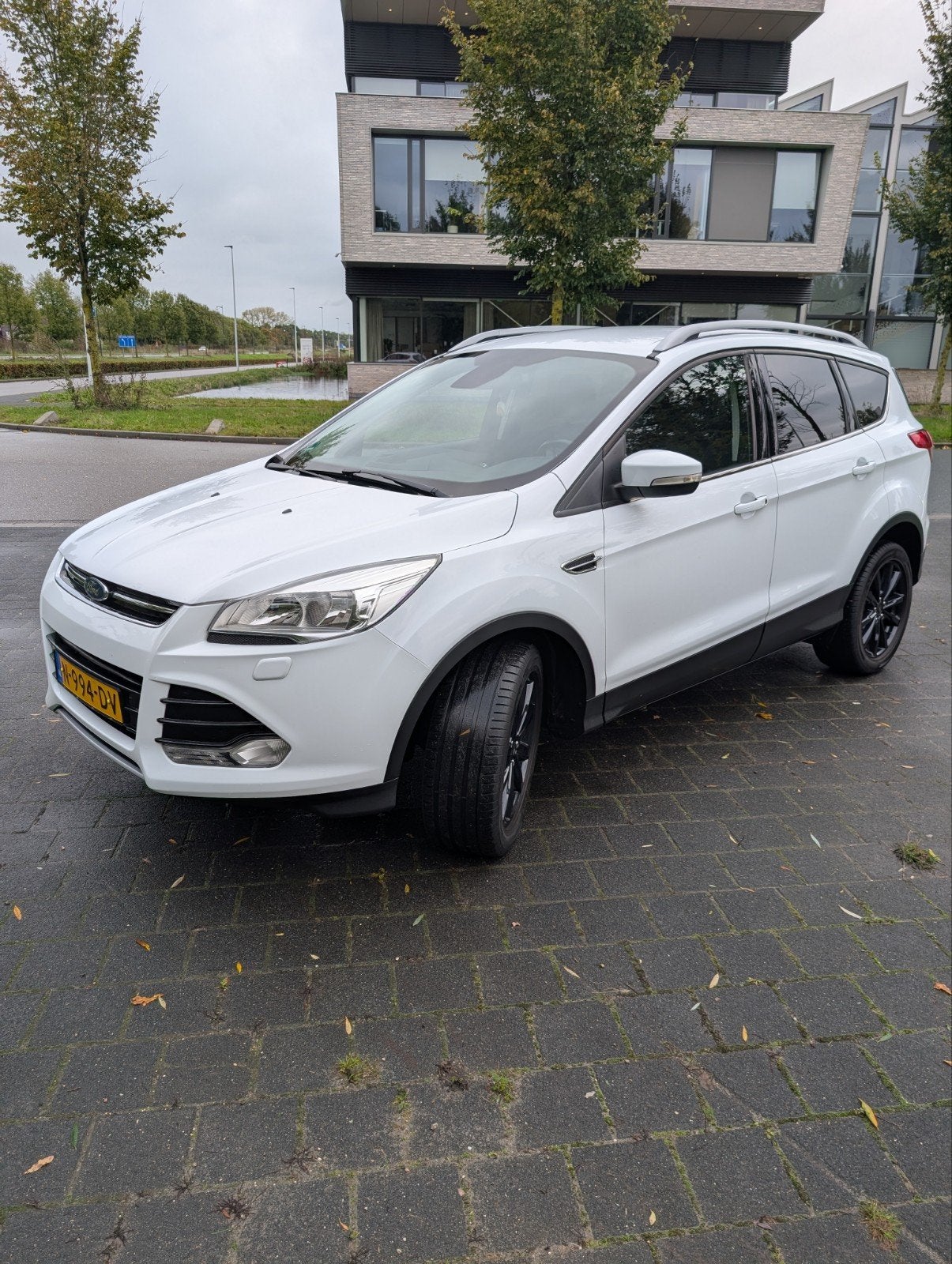 Ford Kuga 1.5 Ecoboost 150pk 2WD 2015 Wit, Ophalen of Verzenden, Ford