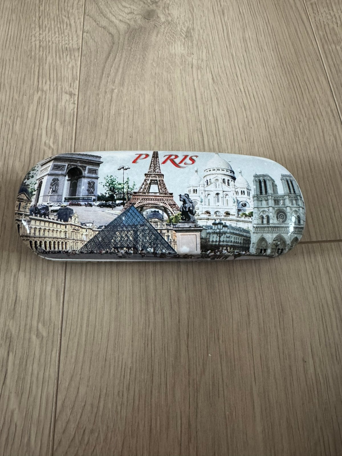 Brillenkoker Paris - goede staat!, Overige merken, Gebruikt, Overige kleuren, Ophalen of Verzenden