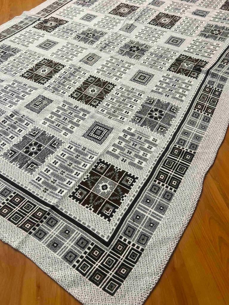 Tafelkleed grijs 160/112 cm, Gebruikt, Etten-Leur, DJT@dejuistetoon.eu, Ophalen of Verzenden