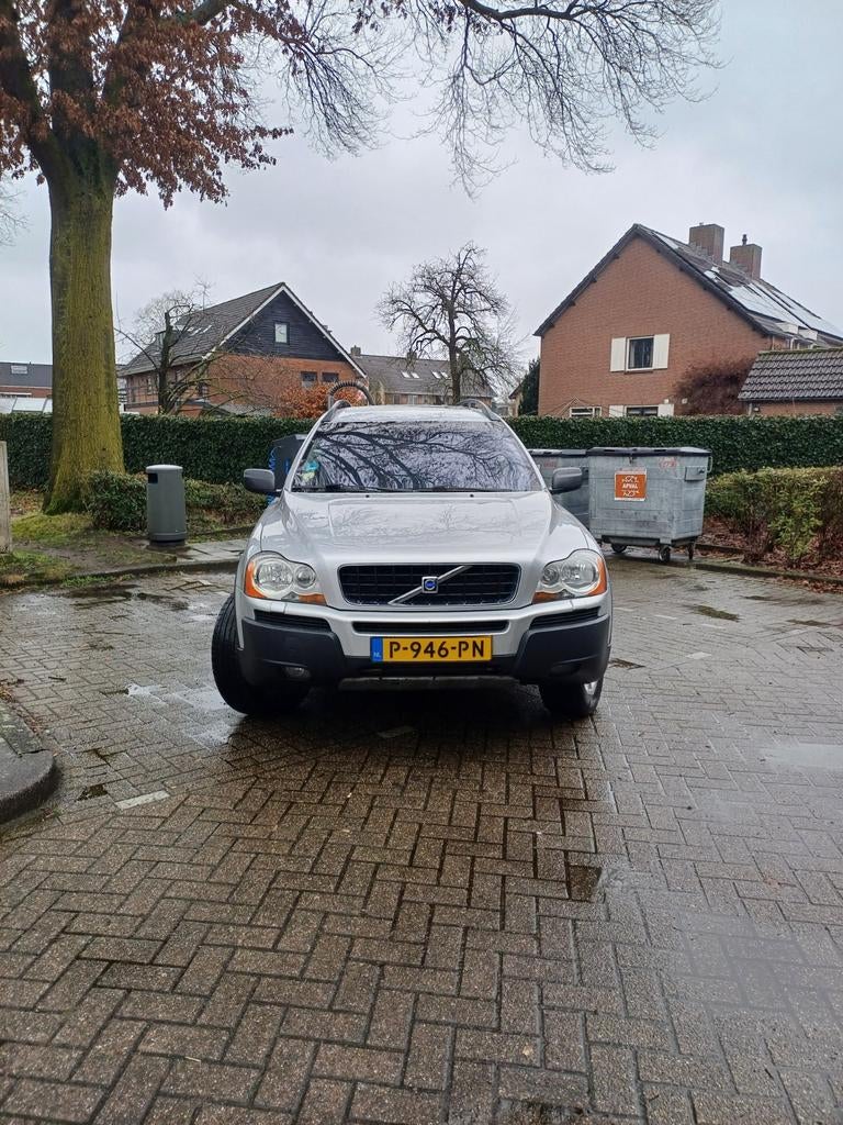 Volvo XC90 2.5 T Geartronic 2003 Grijs, Auto's, Volvo, Zwart, 7 stoelen, 2521 cc, Leder