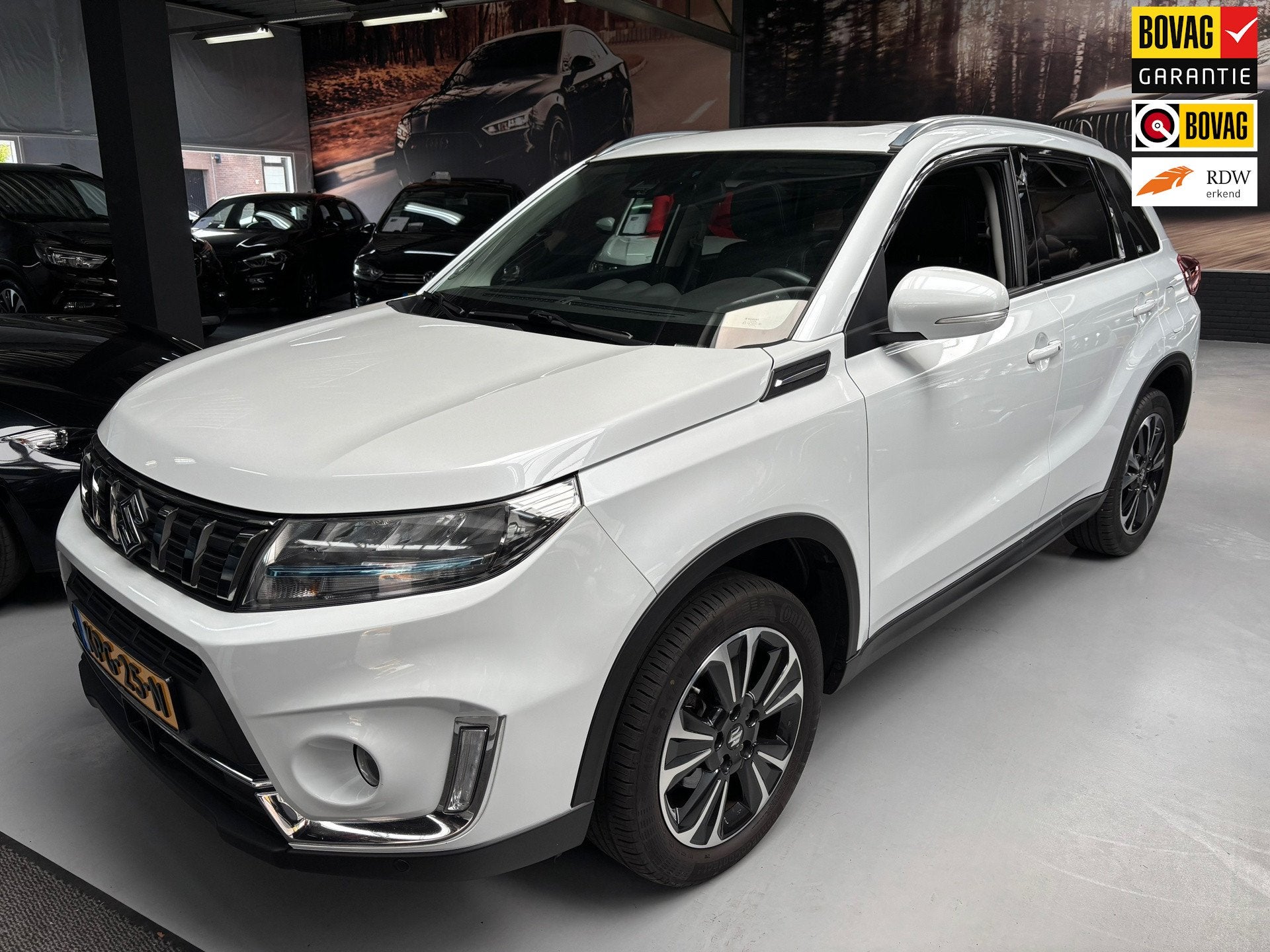 Suzuki VITARA 1.4 Boosterjet Style Smart Hybrid / Carplay /, Auto's, Gebruikt, 4 cilinders, Wit, Bedrijf