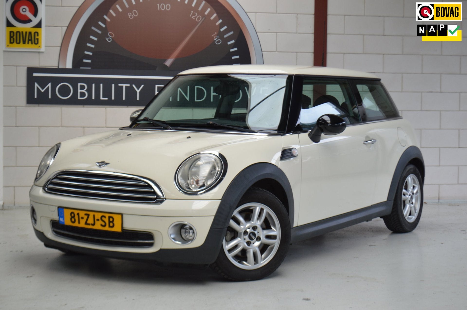 Mini 3-Deurs 1.4 95PK One APK, GARANTIE, AIRCO, PRIMA STAAT!, Auto's, Mini, Voorwielaandrijving, Stof, Gebruikt, 4 stoelen
