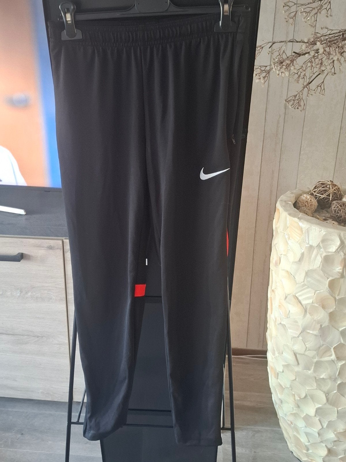 Nike Dri-FIT Trainingsbroek Zwart/rood Maat S, Zwart, Nike, Ophalen of Verzenden, Zo goed als nieuw