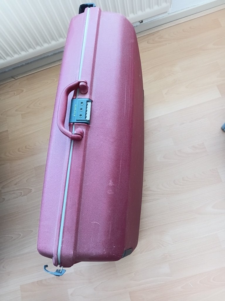 grote koffer rood  met  code, Gebruikt, Hard kunststof, 45 tot 55 cm, 70 cm of meer