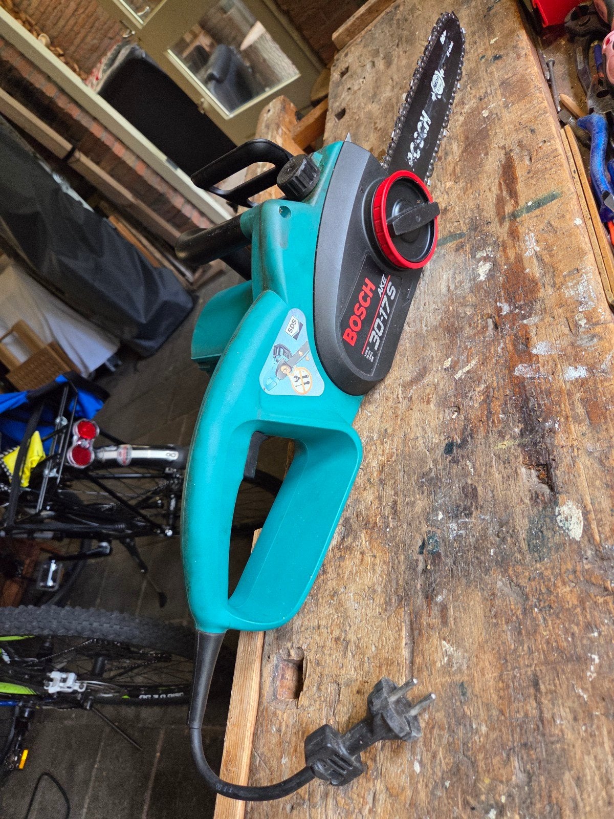 Bosch Elektrische Kettingzaag - 1700W, Ophalen, Gebruikt, 70 mm of meer, Kettingzaag