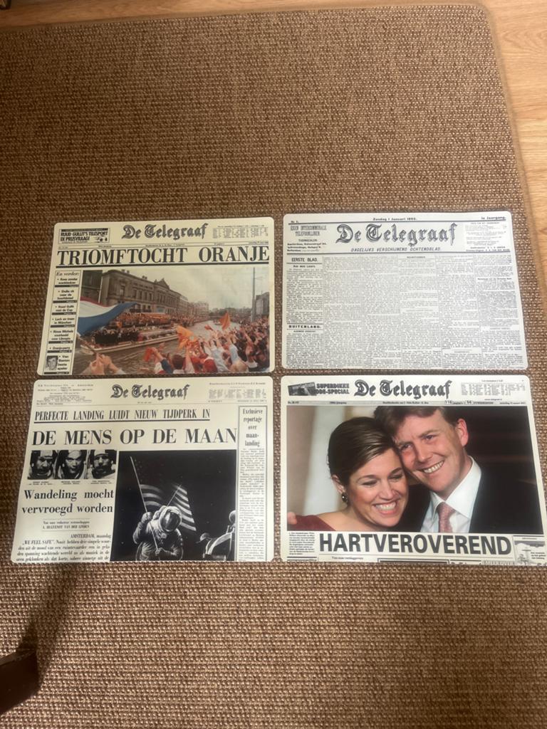 Onderzetters De Telegraaf: Historische Krantenhoezen, Huis en Inrichting, Woonaccessoires | Overige, Vintage, Gebruikt, Meerkleurig