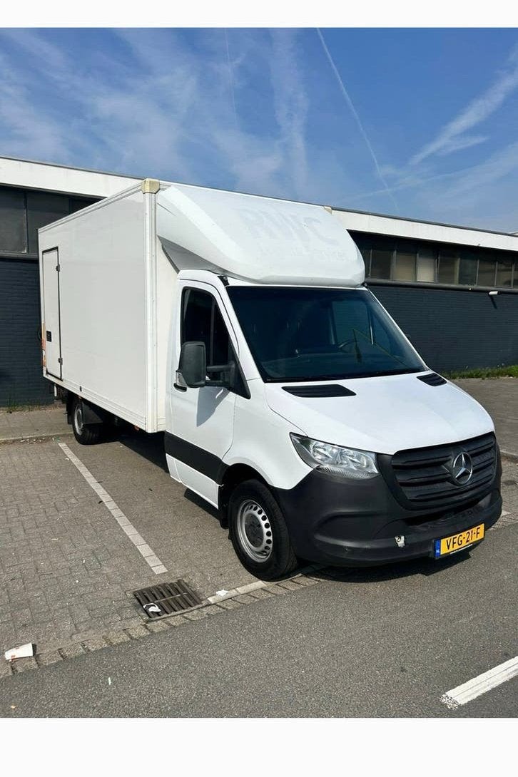 Verhuiswagen / Bakwagen Huren 20m³ + Laadklep 59,95, 33 - 40 uur, Overige niveaus, Overige vormen