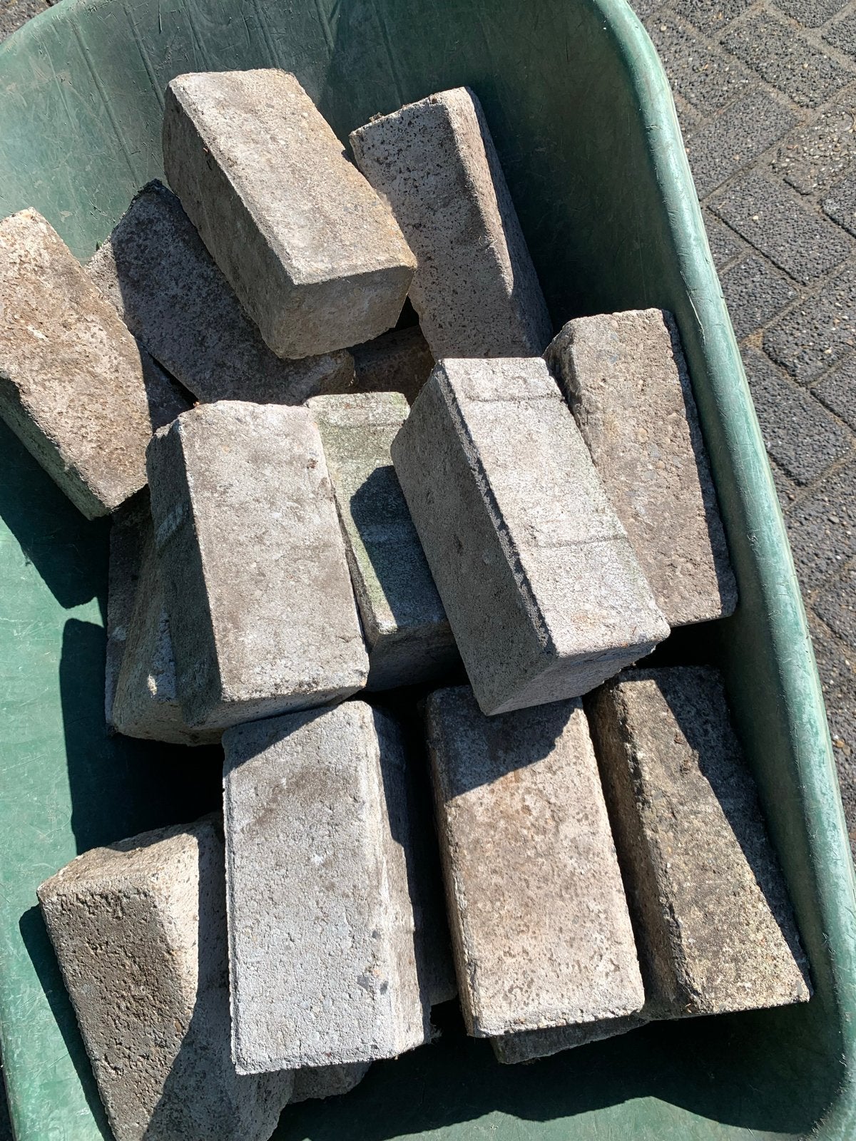 Diverse partij gebruikte stenen en stoeptegels, Ophalen, Gebruikt, Klinkers, 10 m² of meer