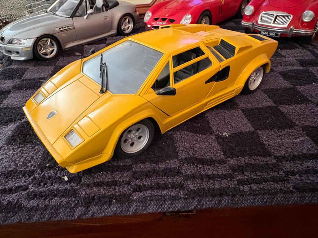Lamborghini.  Countach.  Polistil.   TONKA, Ophalen of Verzenden, Zo goed als nieuw, Overige merken