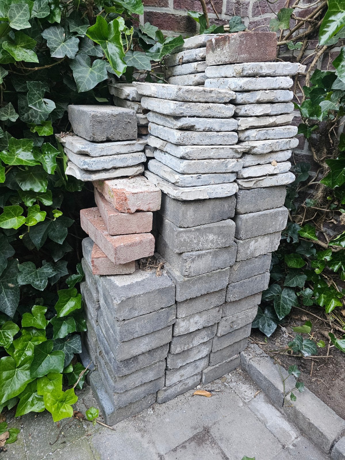 Diverse tegels gratis af te halen, Overige materialen, Gebruikt, Ophalen of Verzenden, 20 tot 40 cm
