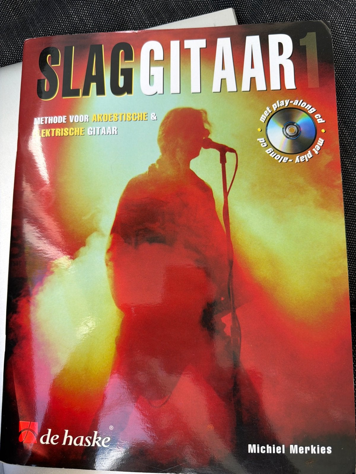 Slaggitaar 1 - Methode voor Akoestische & Elektrische Gitaar, Ophalen of Verzenden, Zo goed als nieuw, Instrument