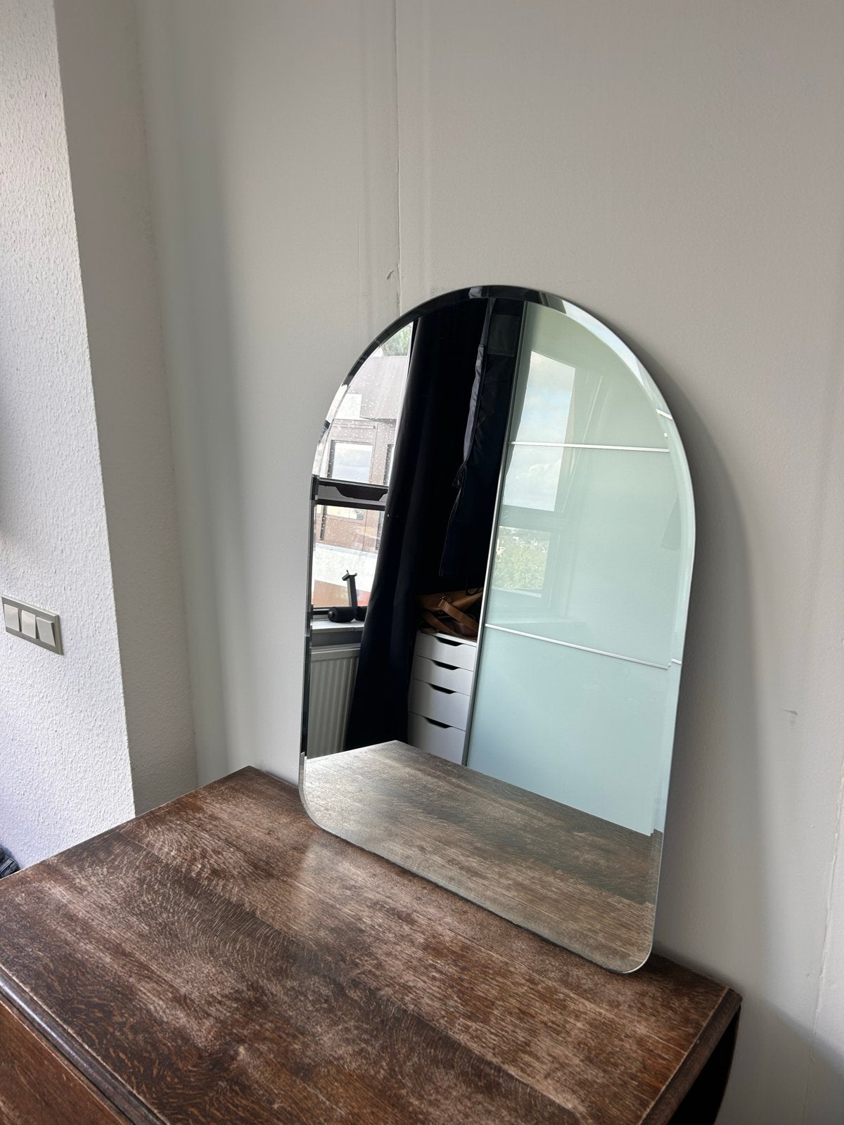 Spiegel met afgeronde bovenkant - 80x60 cm, Ophalen, Zo goed als nieuw, Minder dan 100 cm, Overige vormen