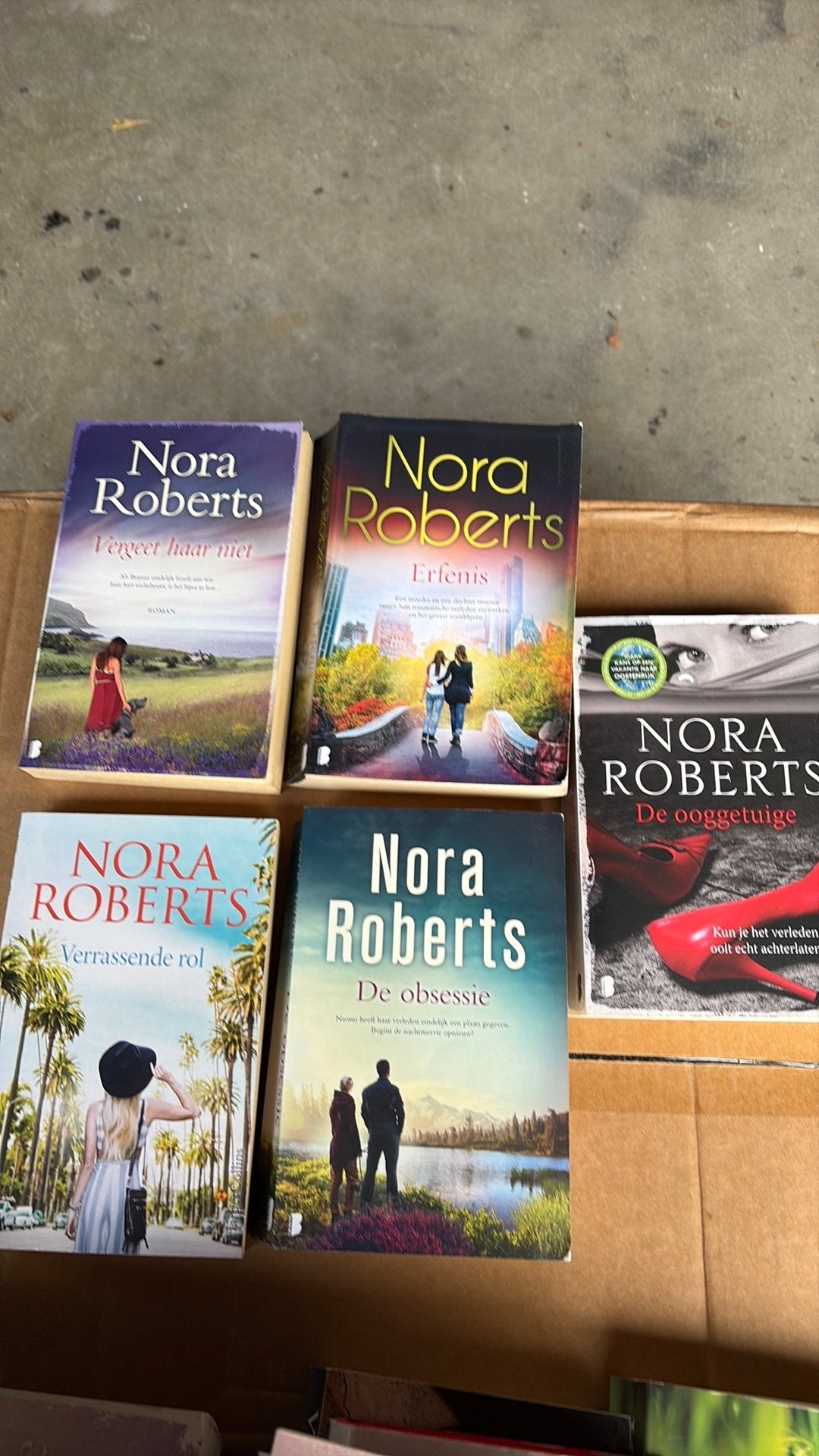 Nora Roberts  boeken, Boeken, Ophalen, Gelezen