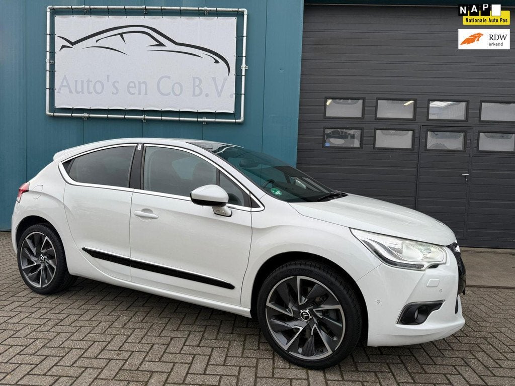 Citroen DS4 1.6 THP Sport Chic 200 pk Leder Massage Clima Cr, Euro 5, Zwart, 4 cilinders, Wit