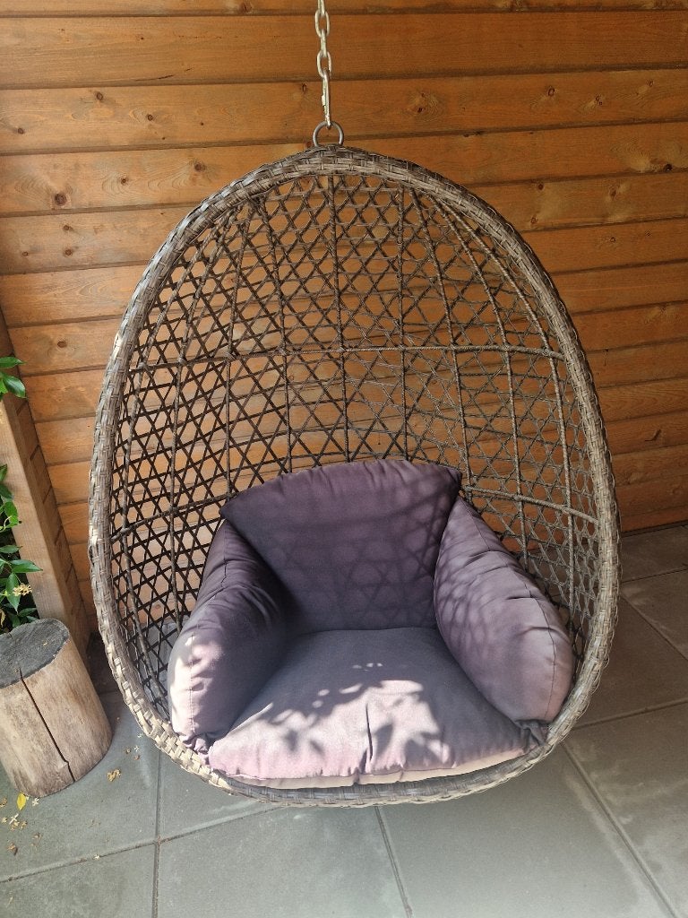 Hangstoel (egg chair), Ophalen, Zo goed als nieuw, Wicker