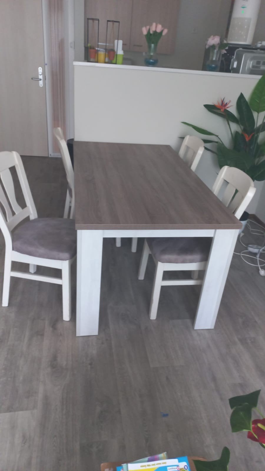 Mooie eettafel met 4 stoelen, Huis en Inrichting, Tafels | Eettafels, Ophalen, Rechthoekig, 50 tot 100 cm