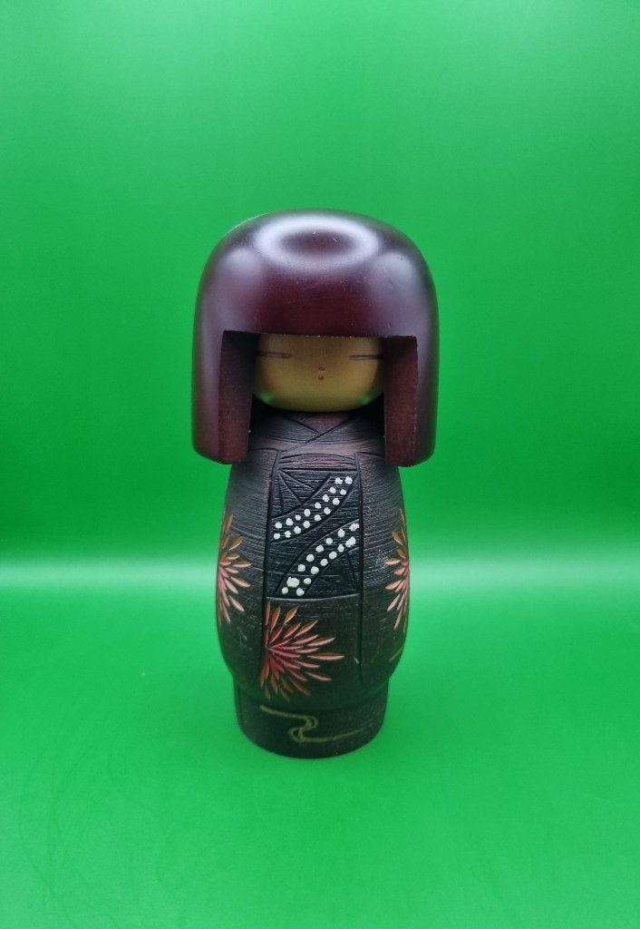Schitterende Kikusui kokeshi van Masae Fujikawa, Antiek en Kunst, Ophalen of Verzenden, Japan, Meerkleurig, Gesigneerd