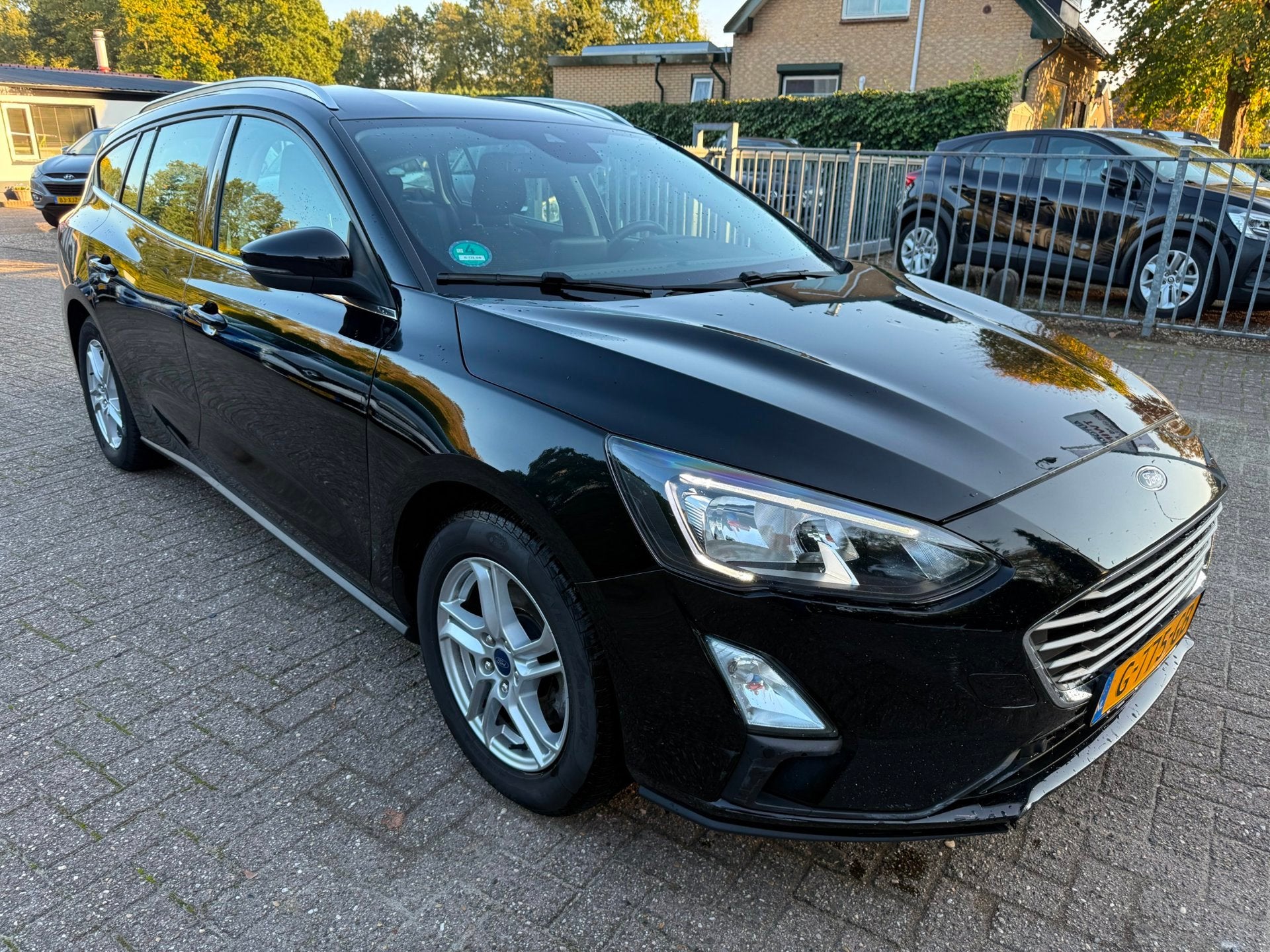 Ford Focus Wagon 1.0 T Trend Edition Business ECC NAVI APPLE, Dealer onderhouden, Gebruikt, Euro 6, 1283 kg