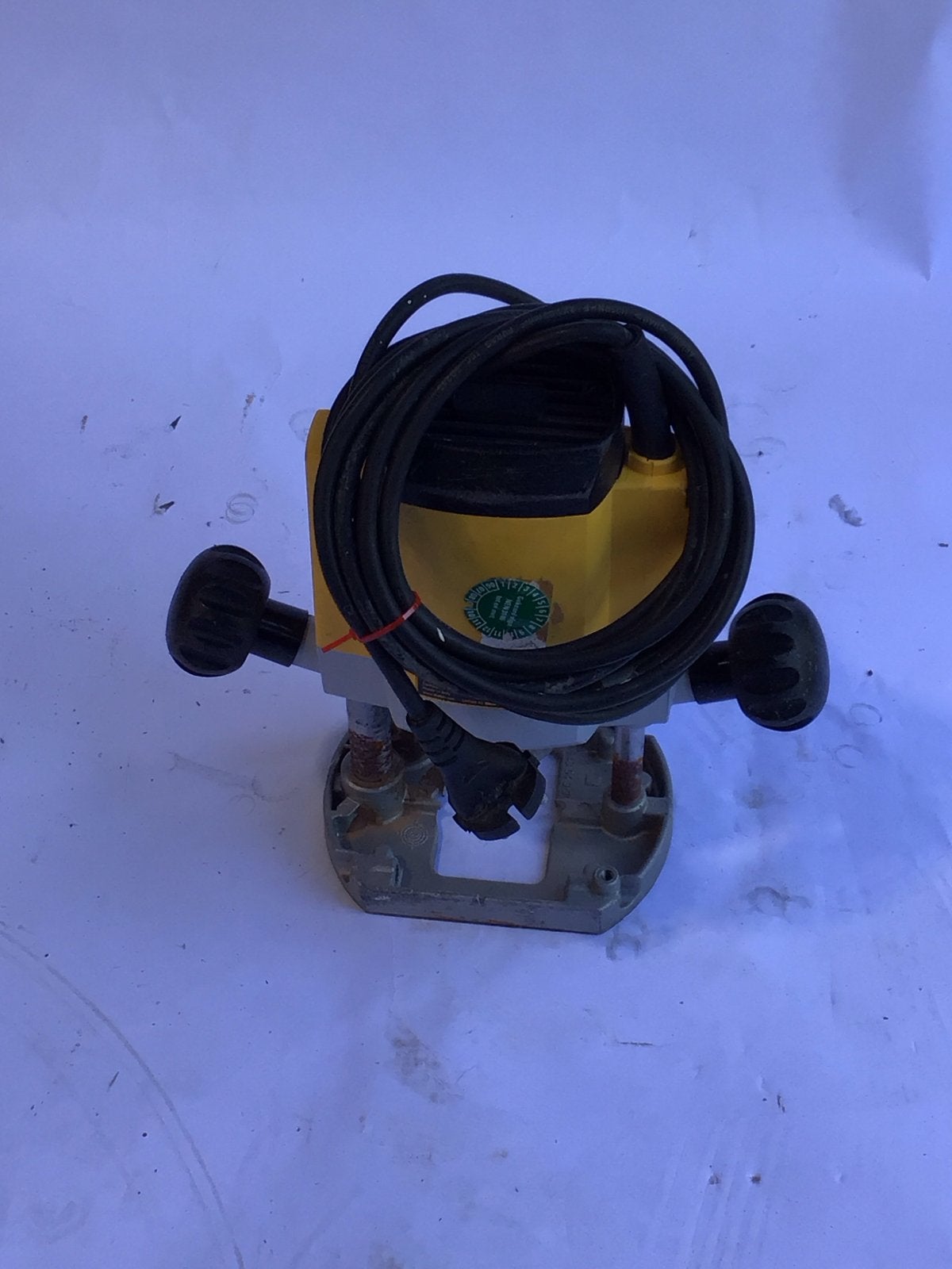 DeWalt bovenfrees - Krachtige en betrouwbare freesmachine, Ophalen, Gebruikt, Elektrisch, Bovenfrees