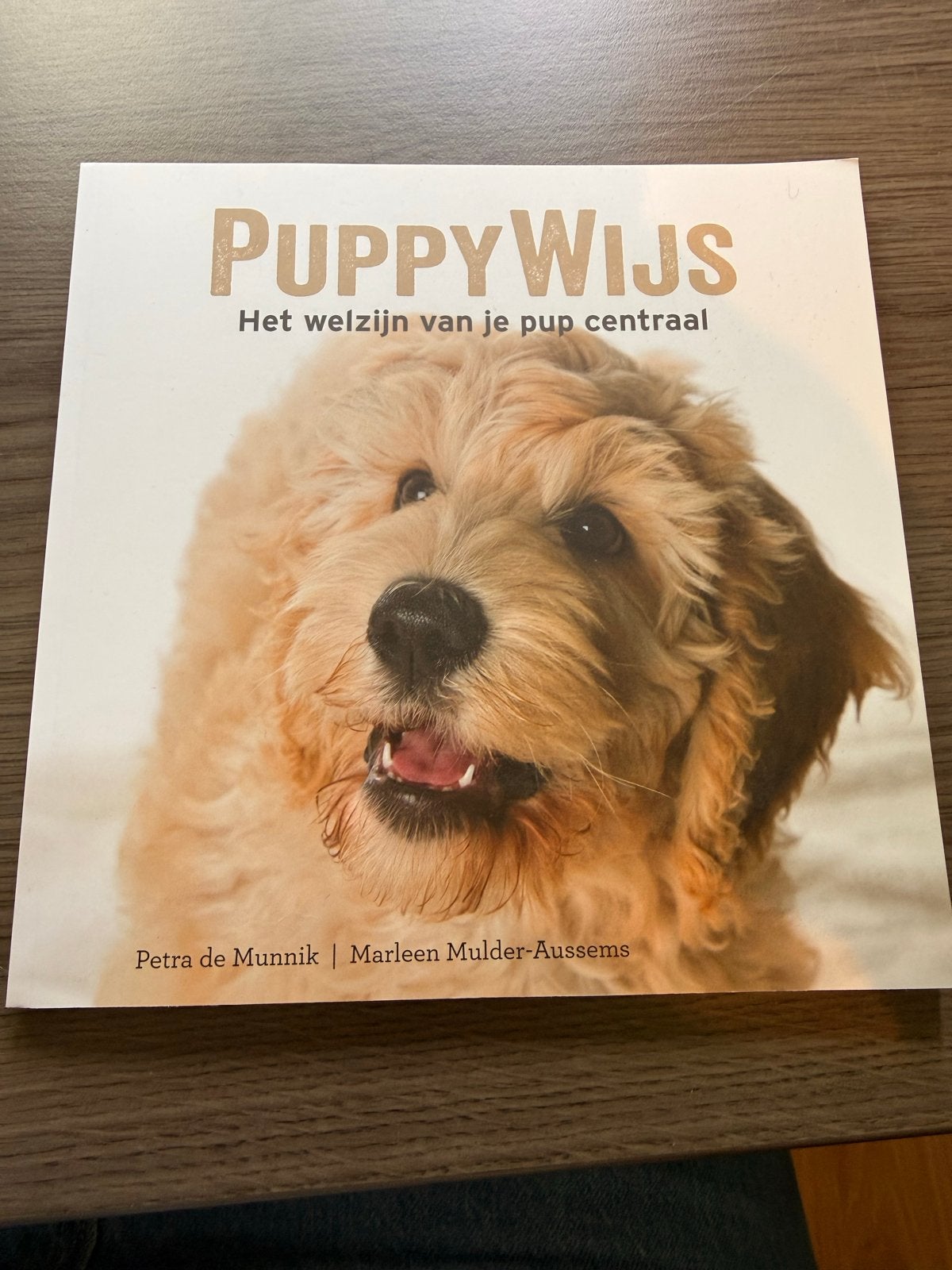 PuppyWijs: Het welzijn van je pup centraal, Ophalen of Verzenden, Zo goed als nieuw, Honden