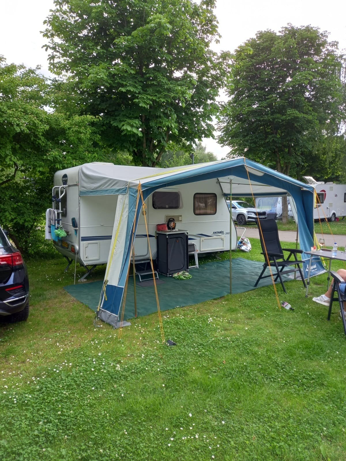Caravelair Antares Luxe 390 met complete voortent en mover, Treinzit, 500 - 750 kg, Caravelair, Tot en met 4
