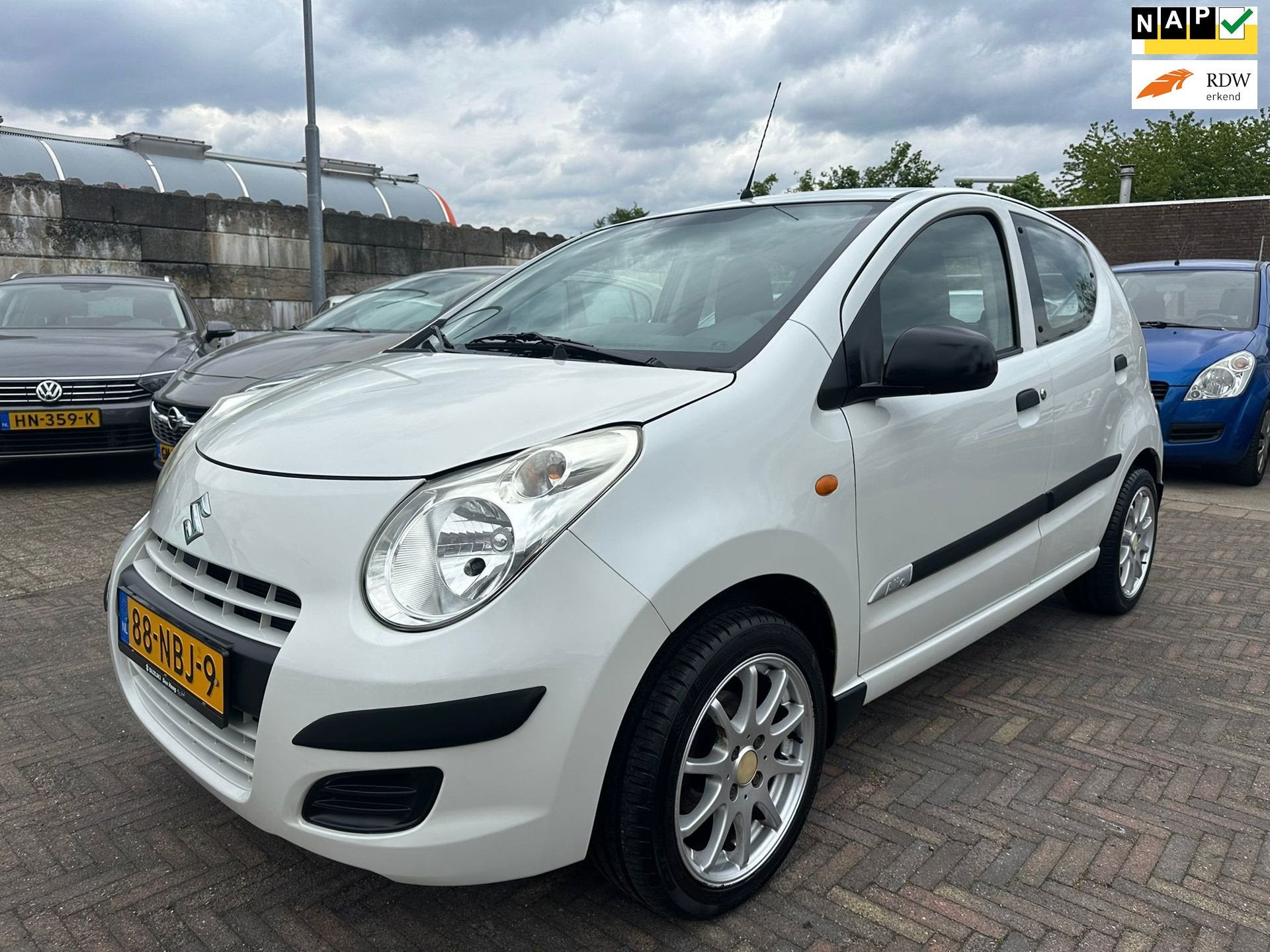 Suzuki Alto 1.0 Comfort Plus AIRCO/ NW KOPPELING/ LM VELGEN!, Voorwielaandrijving, Euro 5, Stof, Gebruikt