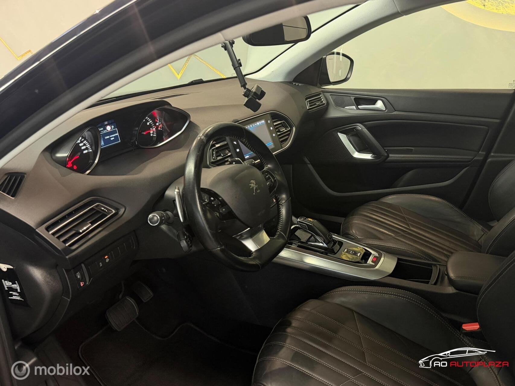 Peugeot 308 SW 1.2 PureTech Allure Panorama/Leder/Stoelverwa, Auto's, 1199 cc, Blauw, 630 kg, 3 cilinders