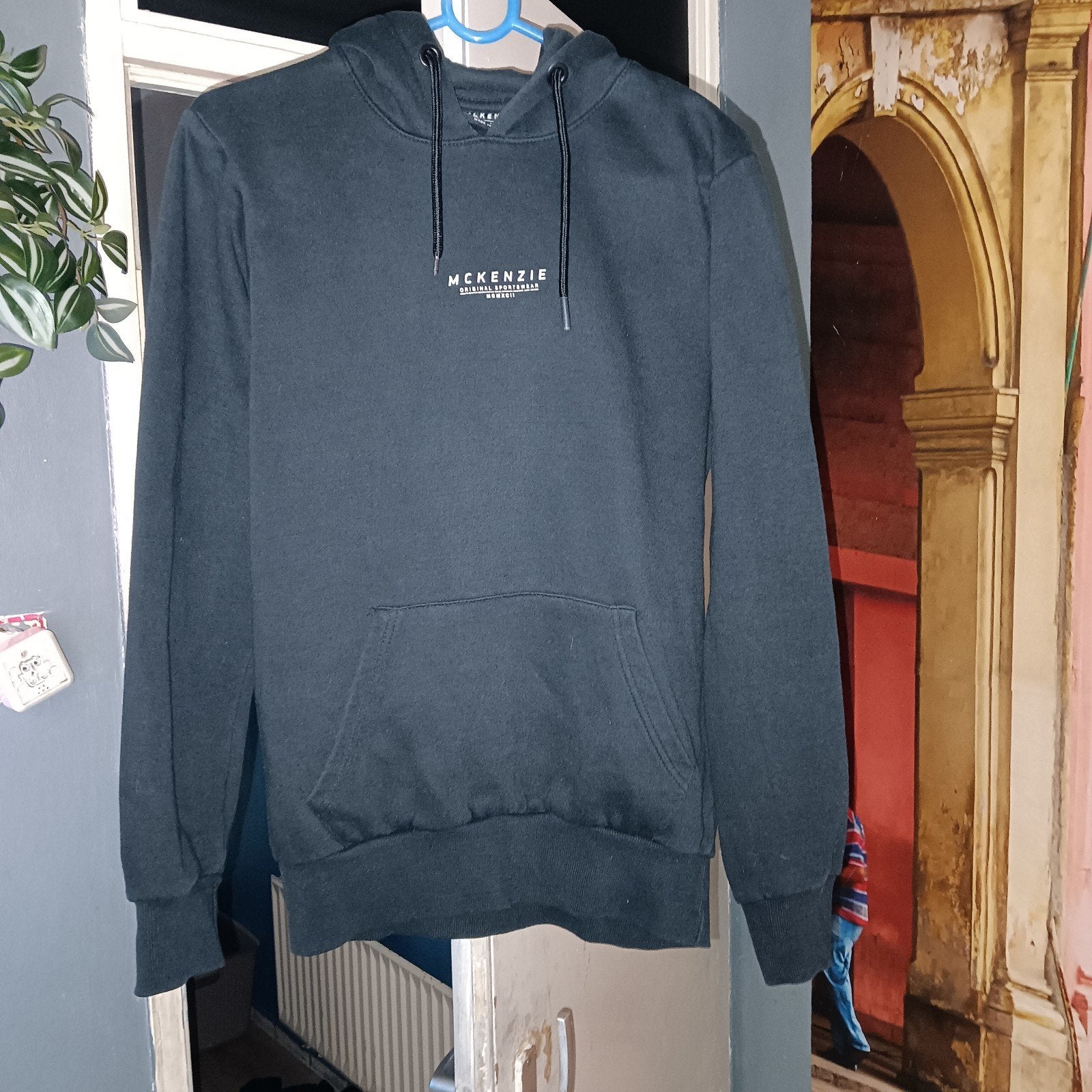McKenzie Hoodie Zwart Maat S, Zwart, Ophalen of Verzenden, McKenzie, Gedragen