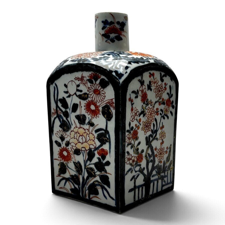 Antieke 18e eeuwse Japanse imari fles