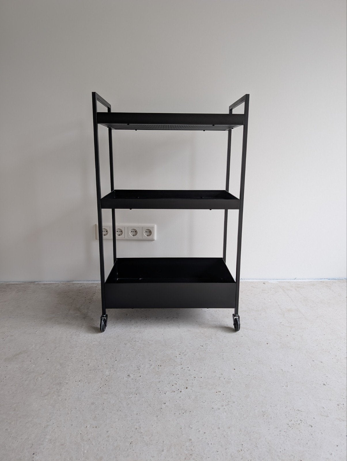 Ikea roltafel, Ophalen