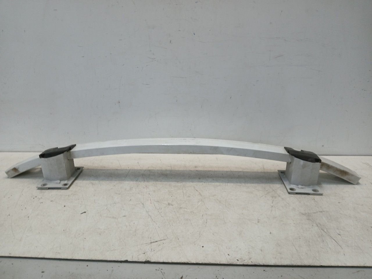 Bumperbalk achter Volvo XC90, Onderdelen@venauto.nl, Van der Ven Autorecycling B.V., Gebruikt, Ettenseweg 76, 4706 PB Roosendaal, The Netherlands