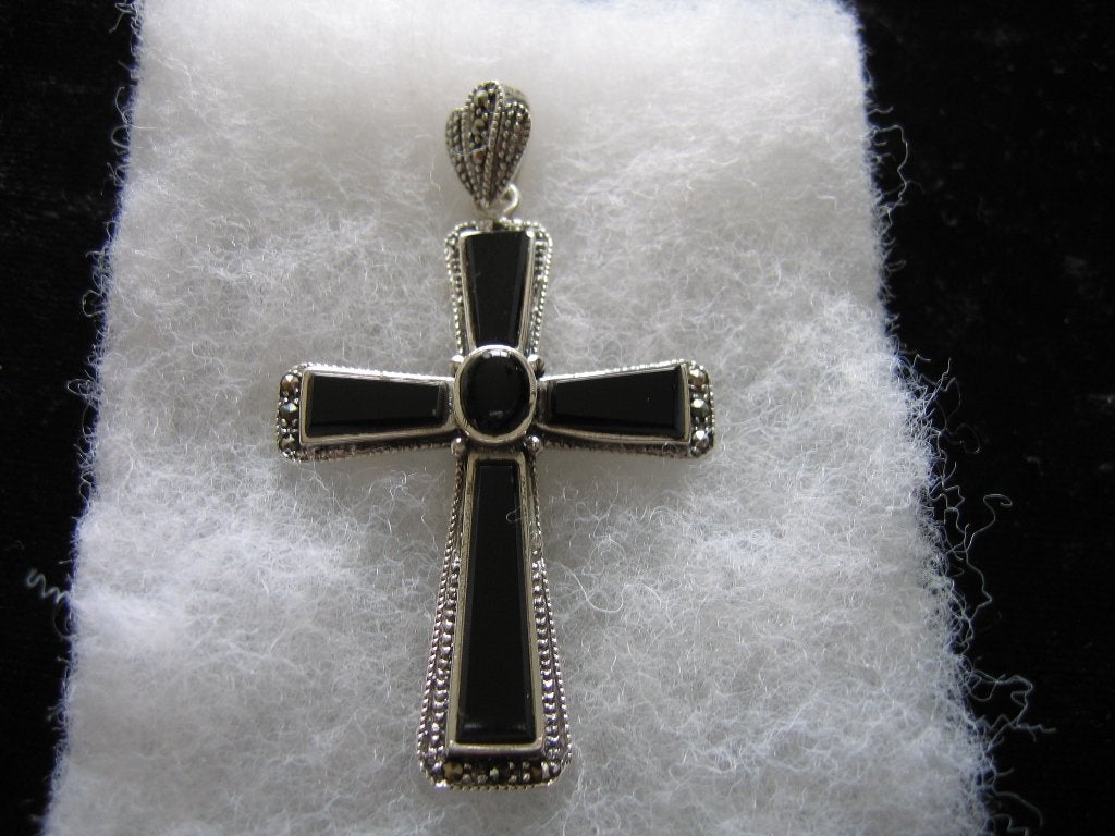 Mooi Zilveren Kruis met Zwarte Onix, Verzenden, Zilver, Hanger, Met edelsteen