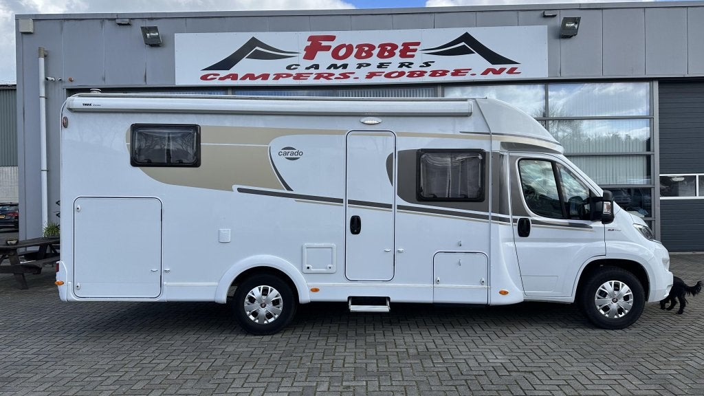 TOPstaat 4 persoons Carado T448 '20 2.3Mj 140pk 80dkm, Ringverwarming, Fiat, Koelkast, Bedrijf