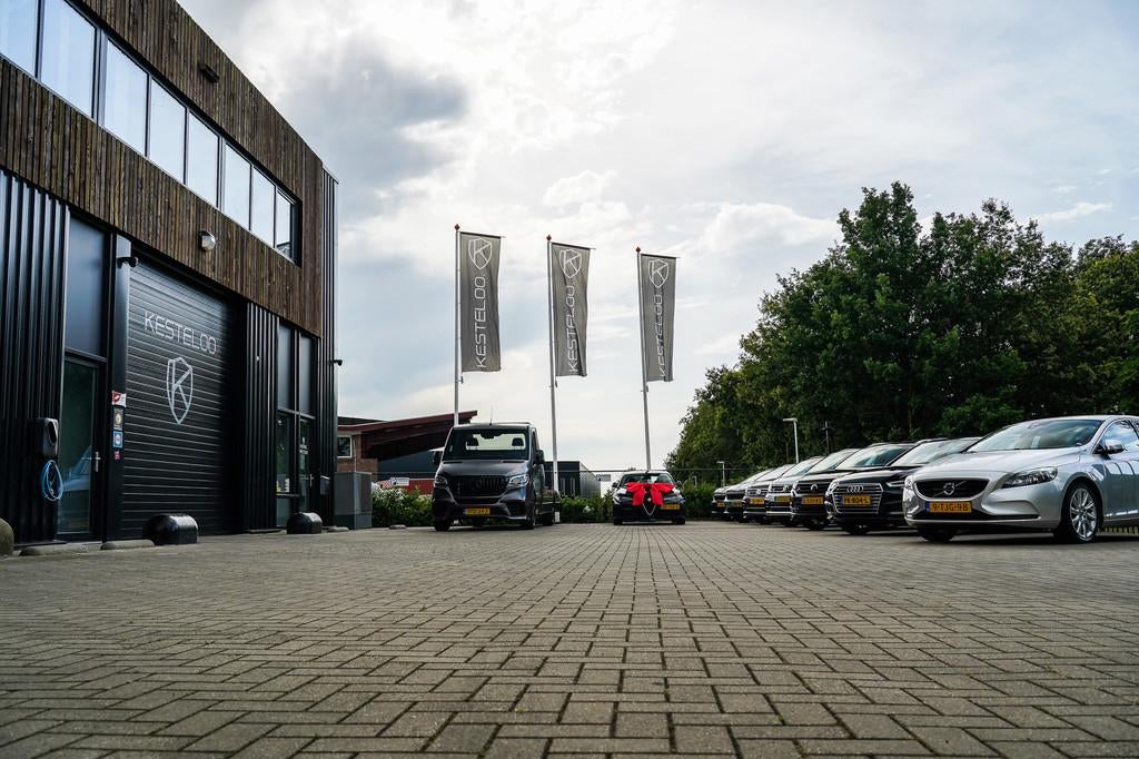 BMW 5-serie Touring 535i High Executive PANO/M SPORT/LEER/TR, Achterwielaandrijving, Gebruikt, Euro 6, 2000 kg
