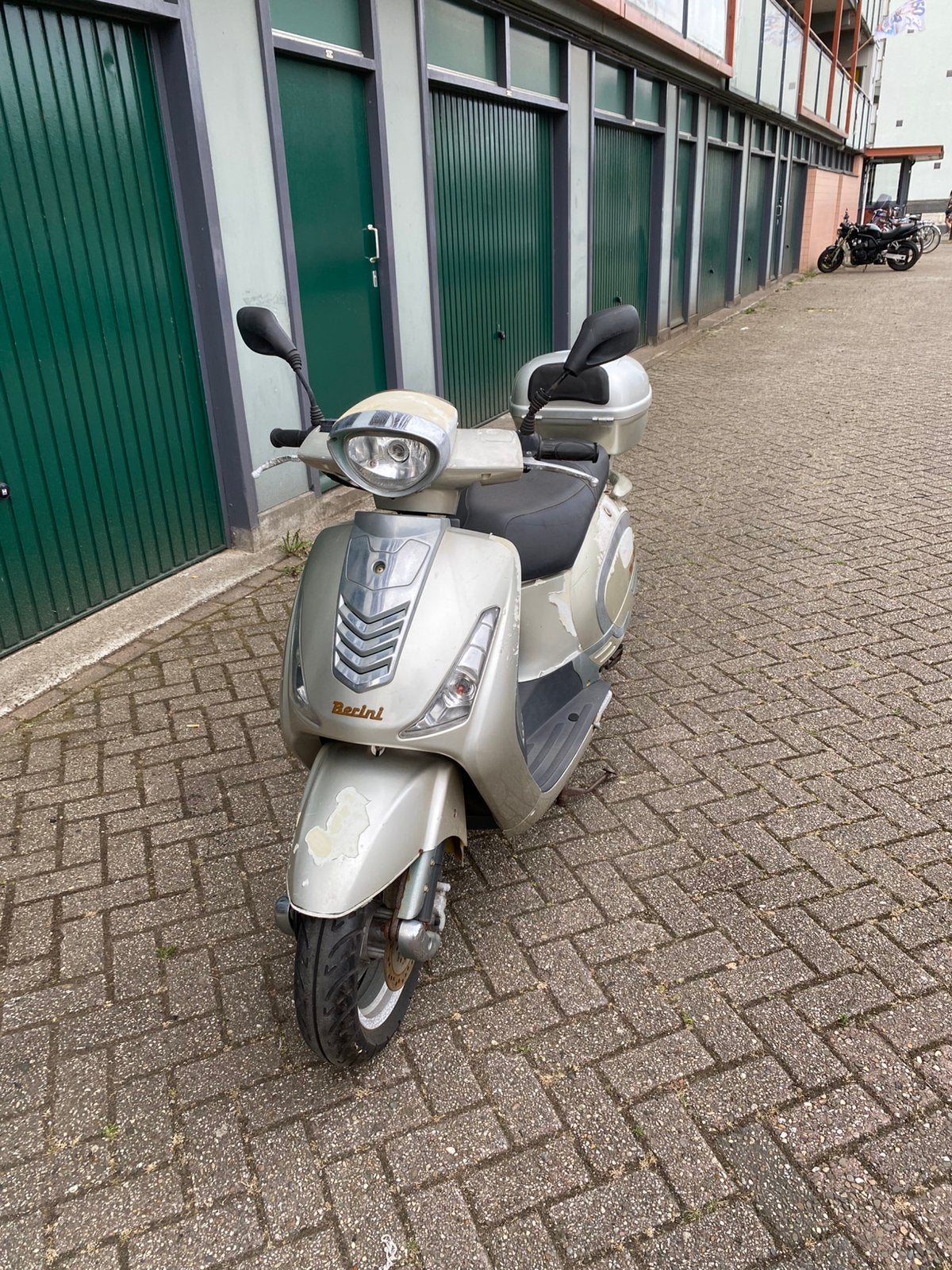 Berini 50cc scooter., Ophalen of Verzenden, Zo goed als nieuw, Benzine