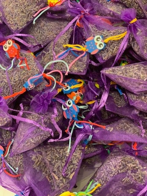 Lavendel geurzakje met geluk poppetje, Ophalen of Verzenden, Nieuw, Overige materialen
