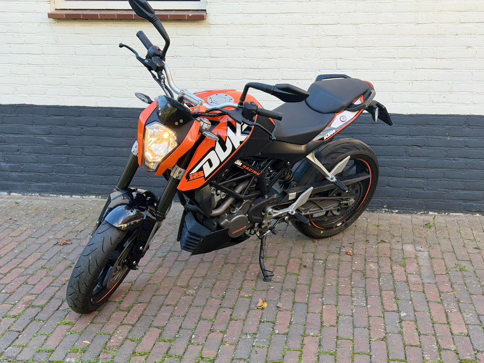 KTM Duke 125cc a1 rijbewijs - 20725km - super bandjes, 11 kW of minder, Handgeschakeld, Minimaal motorrijbewijs A1, Naked bike