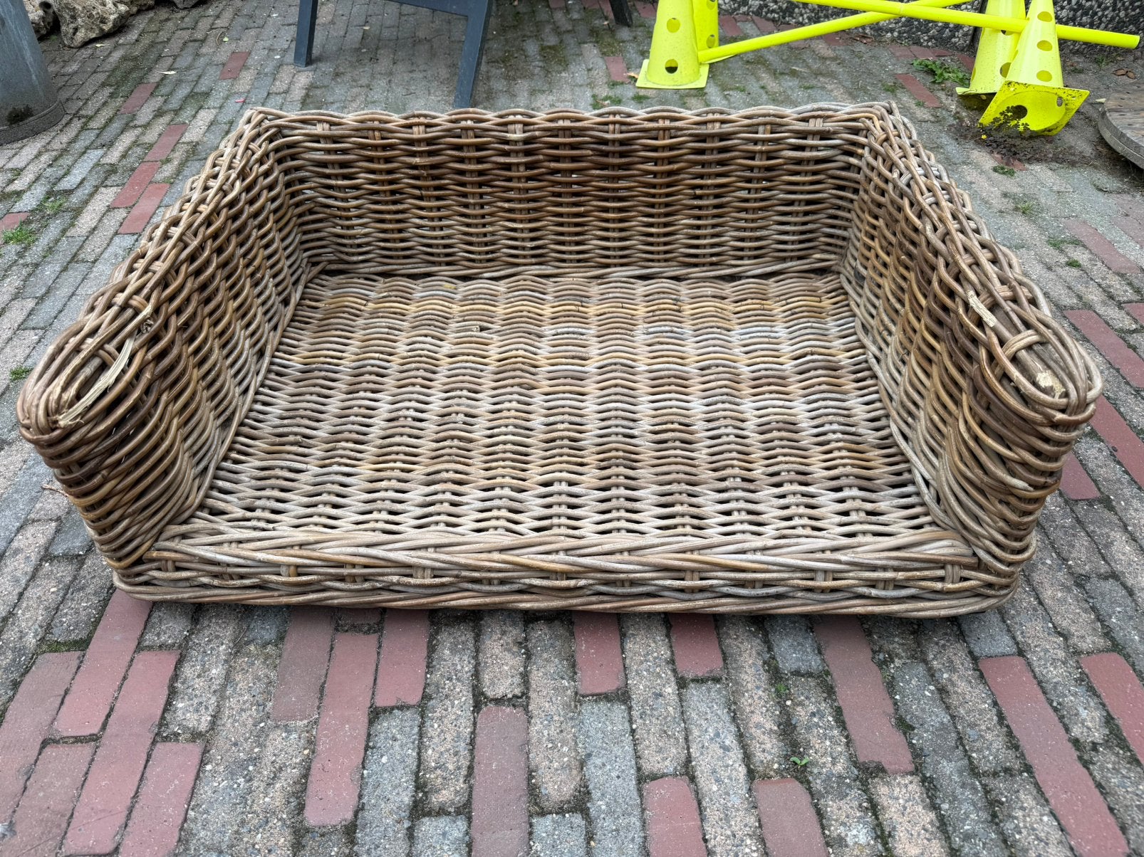 Hondenmand rotan, Ophalen, Gebruikt, Riet