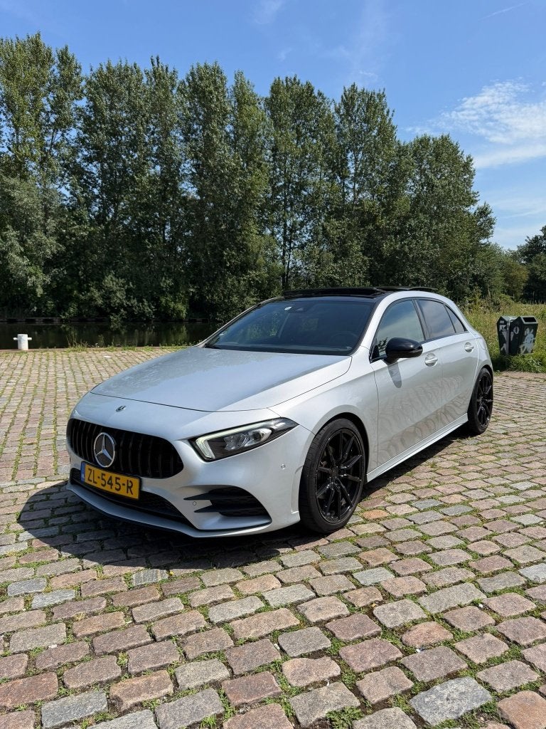 Mercedes-Benz A-Klasse A 180 AMG pakket 2019 BTW auto, 136 pk, 4 cilinders, Lichtsensor, Leder en Stof