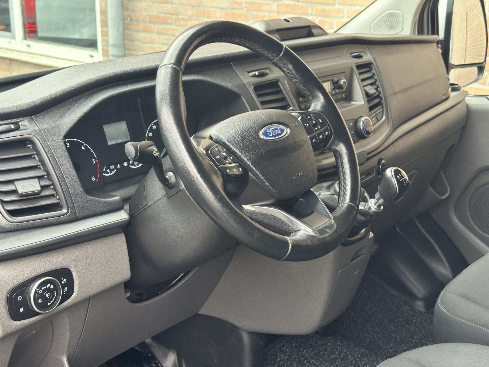 Ford Transit Custom 2.0TDCI 130PK Lang / Standkachel / Cruis, Auto's, Voorwielaandrijving, 4 cilinders, Met garantie (alle), 2800 kg