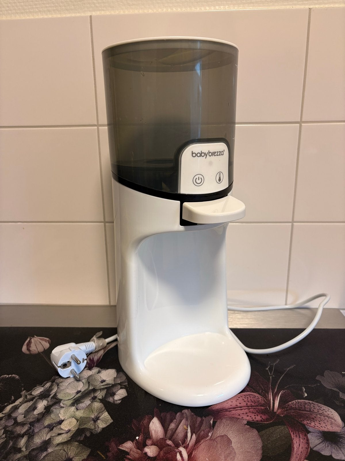 Baby Brezza warm water dispenser, Automatisch, Overige typen, Ophalen of Verzenden, Zo goed als nieuw