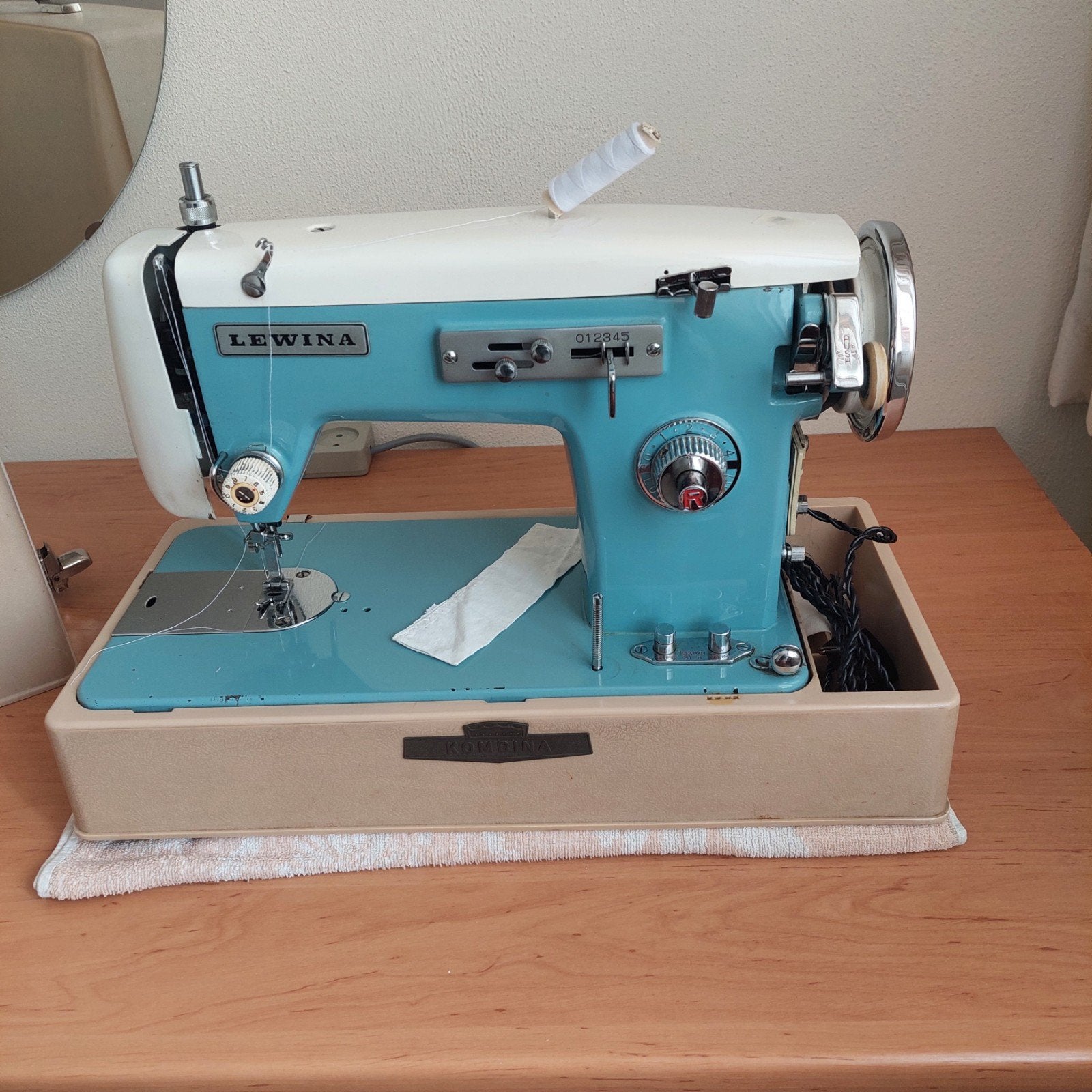 Lewina Naaimachine - Vintage Model, Ophalen, Gebruikt, Naaimachine, Overige merken