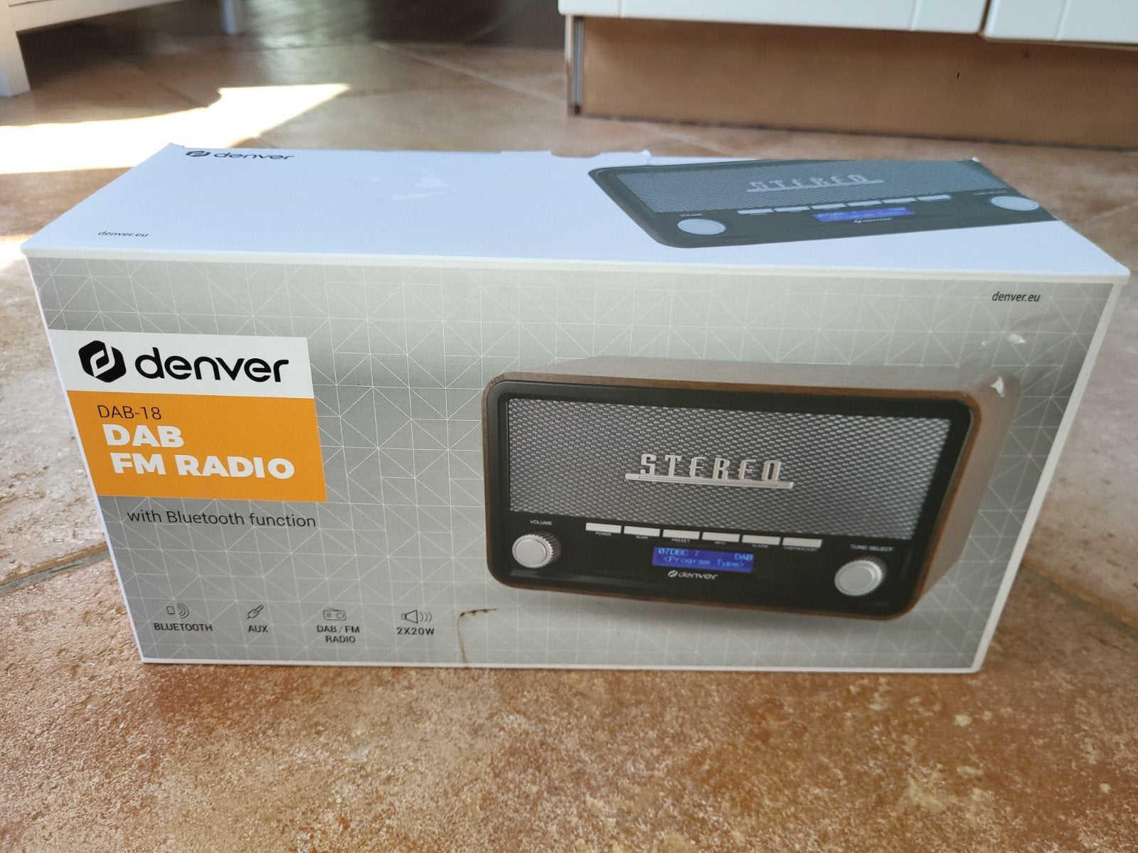 Denver DAB Radio - Retro Radio nieuw in doos, Ophalen, Nieuw, Bus of Vrachtwagen, Overige merken