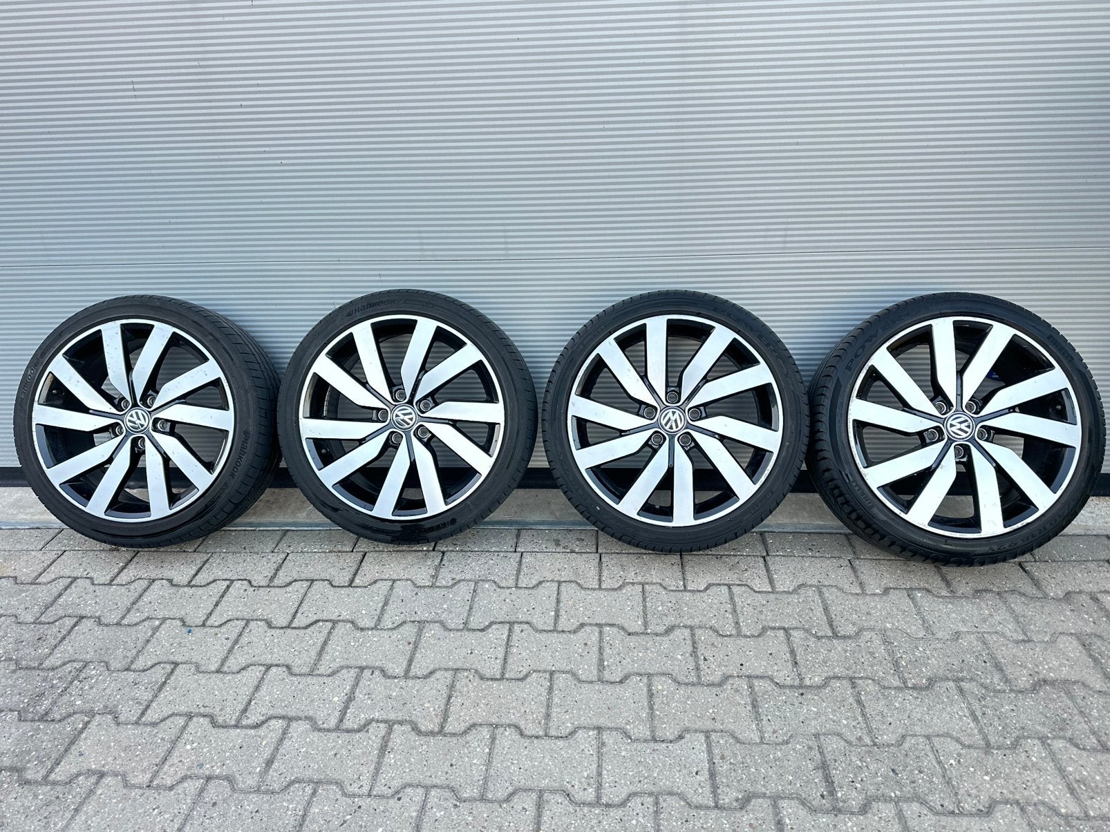 18inch Originele VW Marseille velgen  zomerbanden, Auto-onderdelen, Gebruikt, Banden en Velgen, Personenwagen, Ophalen