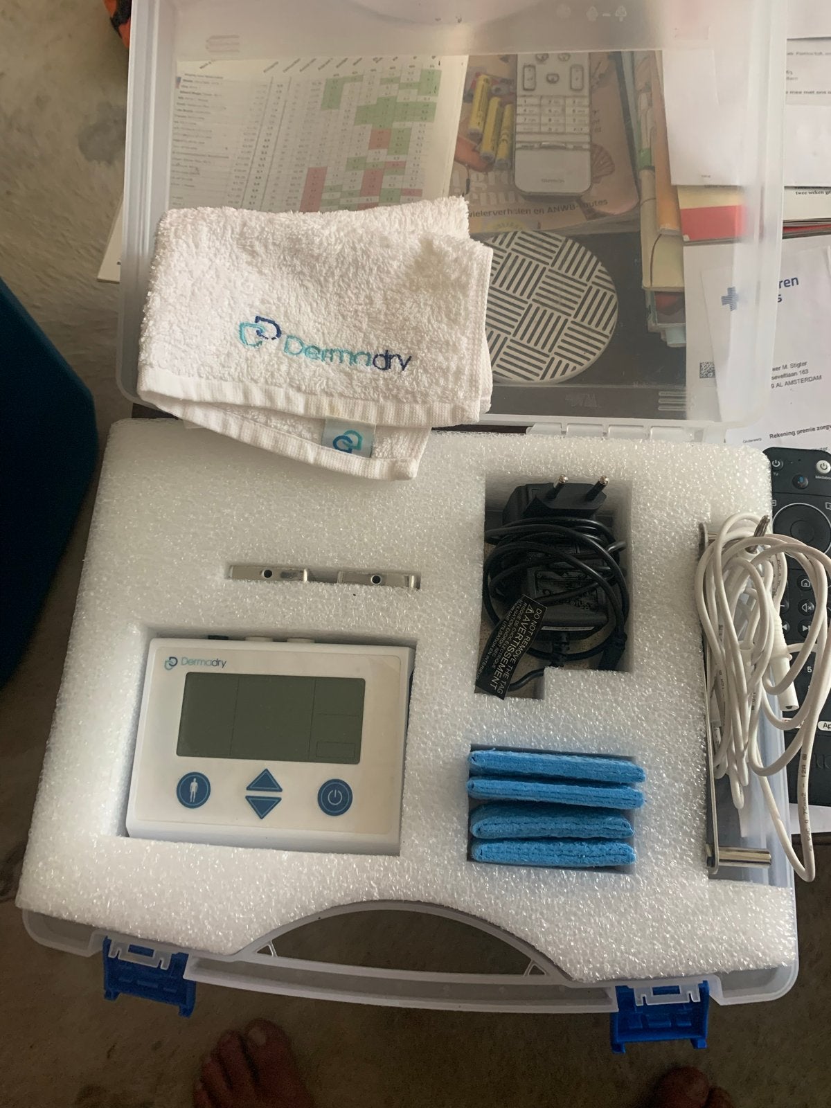 Derma Dry koffer set - Iontoforese apparaat, Witgoed en Apparatuur, Persoonlijke-verzorgingsapparatuur, Ophalen of Verzenden, Zo goed als nieuw