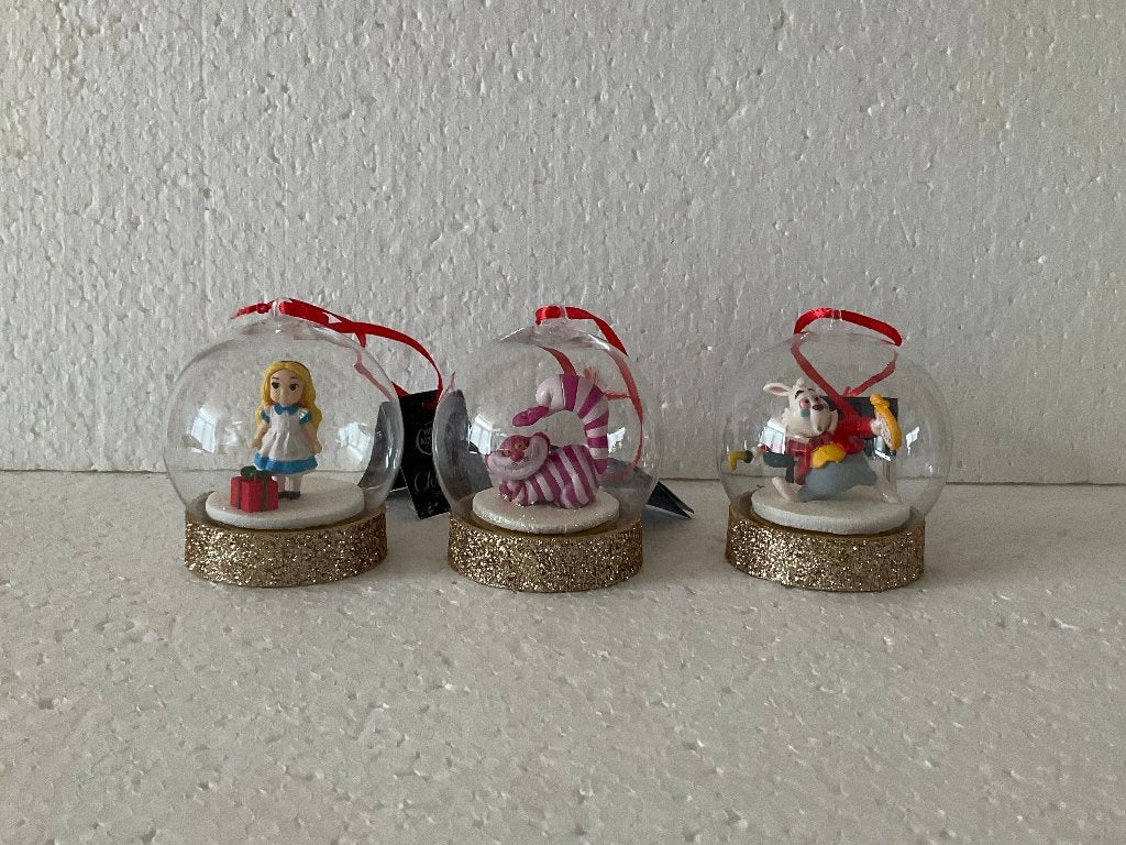 Disney Alice in wonderland - globes - kerstballen, Ophalen of Verzenden, Overige figuren, Zo goed als nieuw, Beeldje of Figuurtje