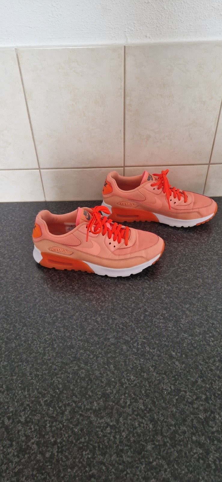 te koop Nike Air Max, Overige kleuren, Ophalen of Verzenden, Sneakers of Gympen, Zo goed als nieuw