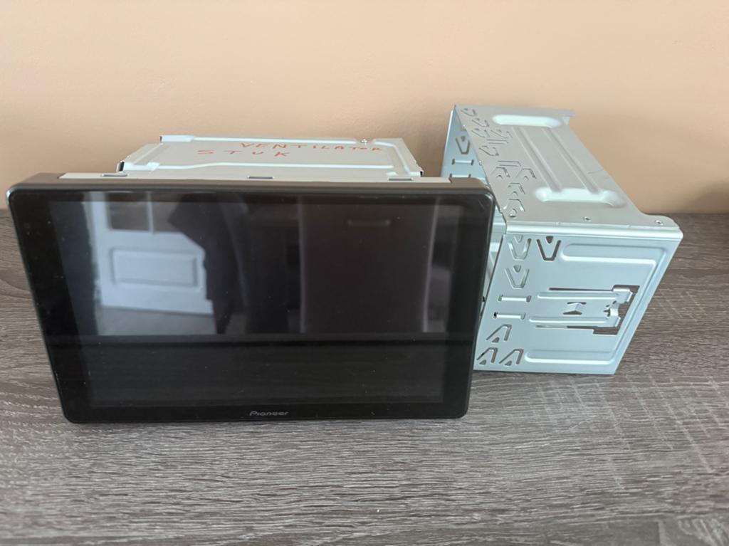 Pioneer autoradio met scherm nieuwe nooit gebruikt, Auto diversen, Autoradio's, Ophalen of Verzenden, Gebruikt