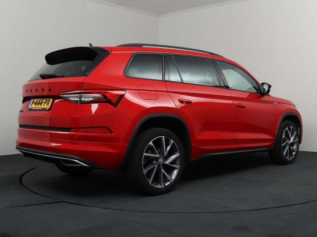 Skoda Kodiaq 1.5 TSI Sportline Business 7p. | Camera | LED v, Auto's, Skoda, 1566 kg, 4 cilinders, 150 pk, Origineel Nederlands